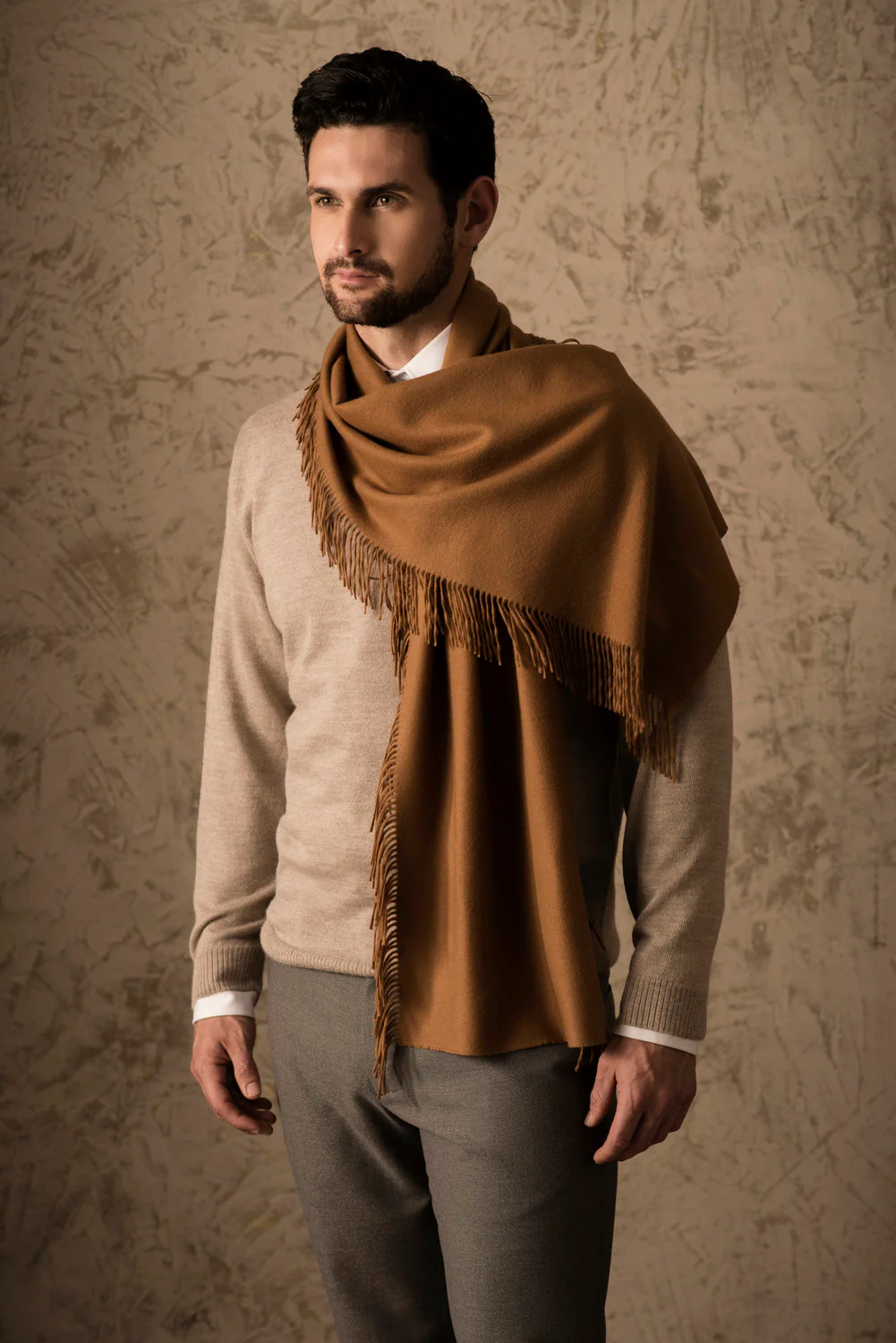 100% Vicuña Scarf - Horizontal Fringes - Image 11