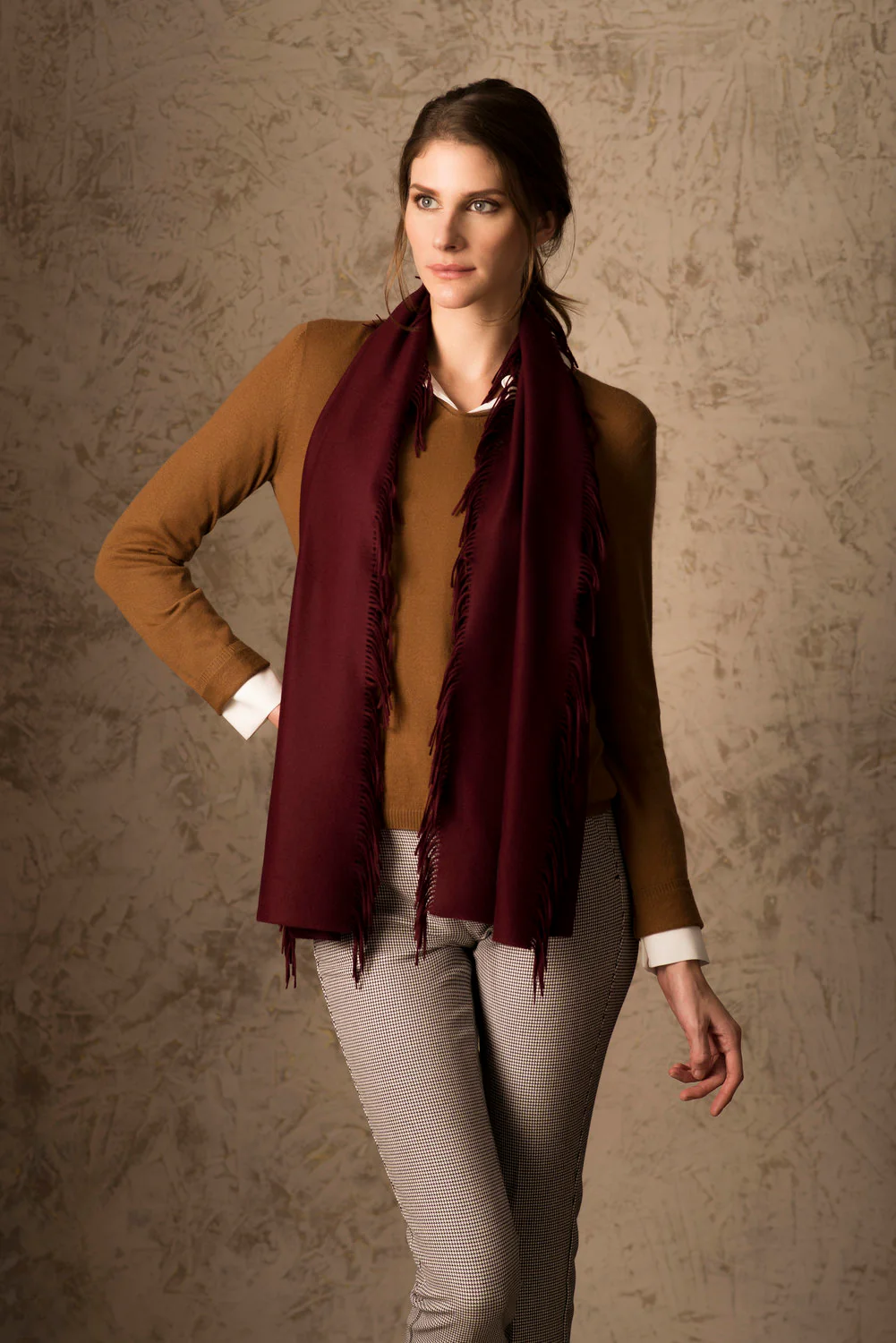 100% Vicuña Scarf - Horizontal Fringes - Image 9
