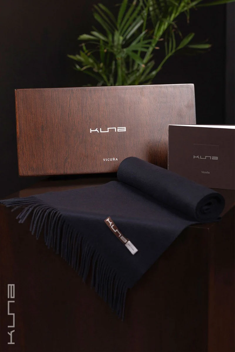 Basel 100% Vicuña Scarf - Image 20