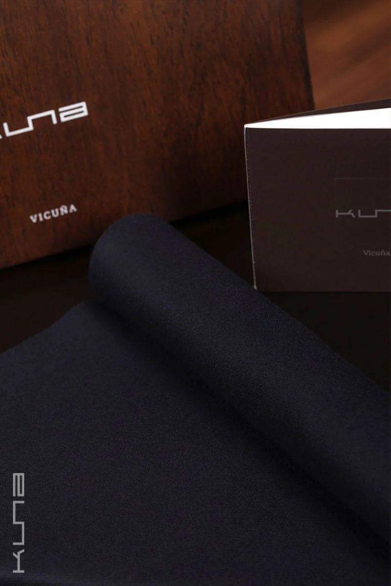 Basel 100% Vicuña Scarf - Image 24