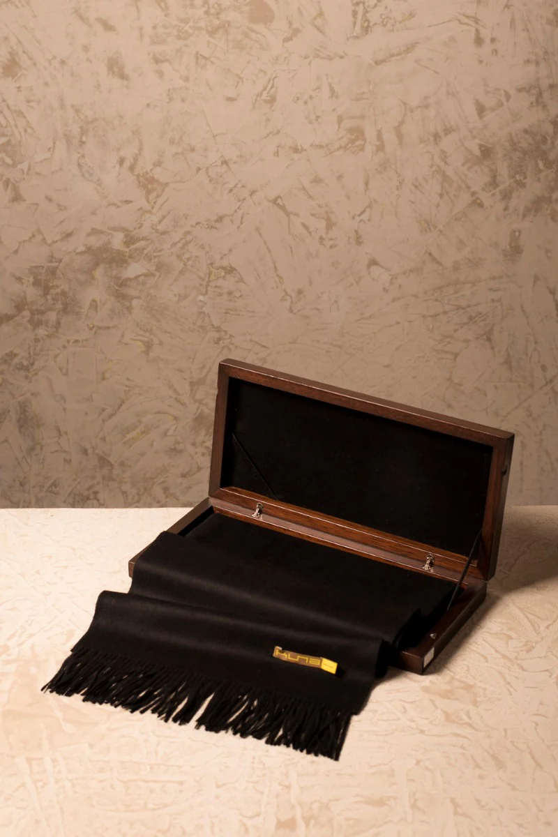 Basel 100% Vicuña Scarf - Image 25