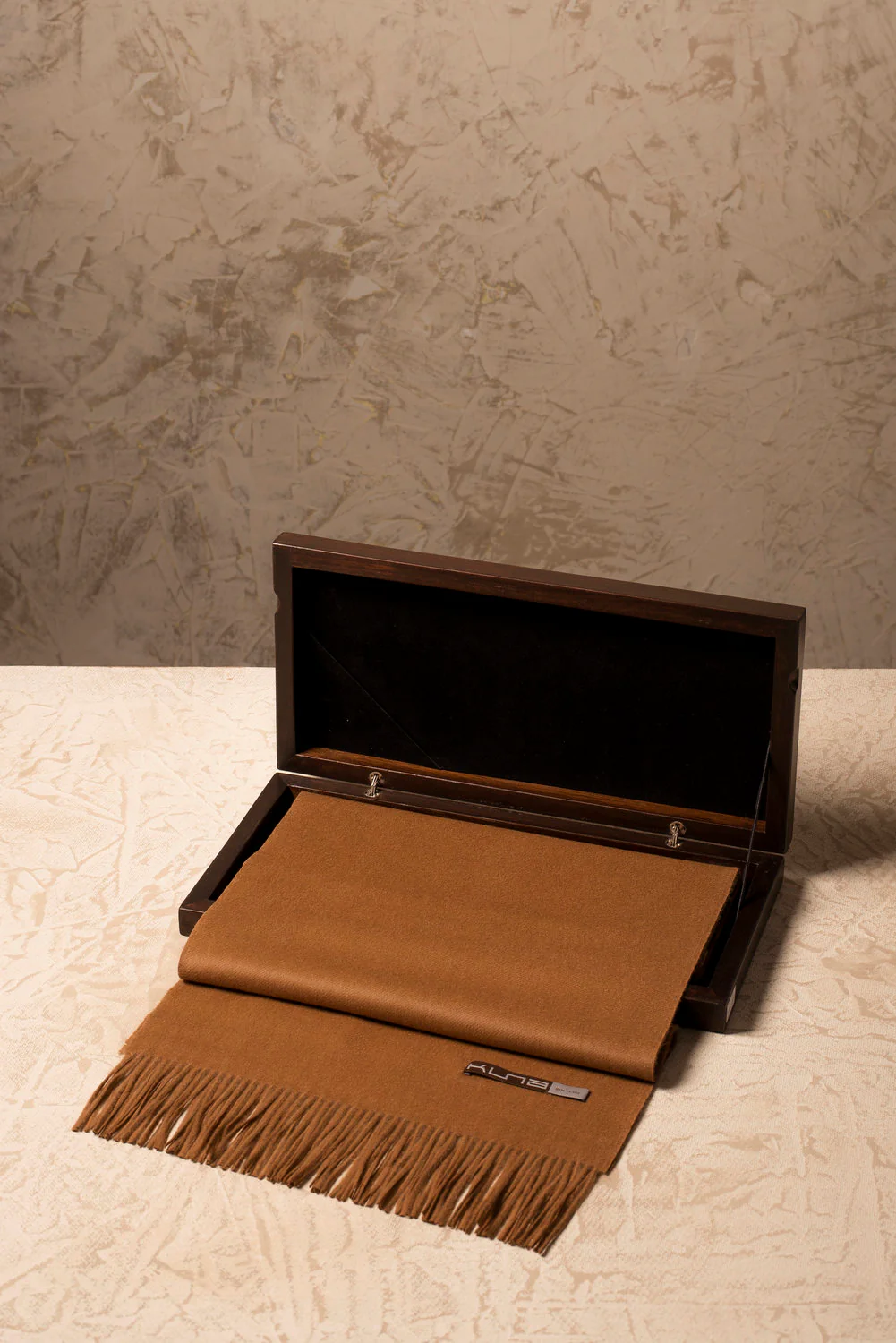 Basel 100% Vicuña Scarf - Image 6