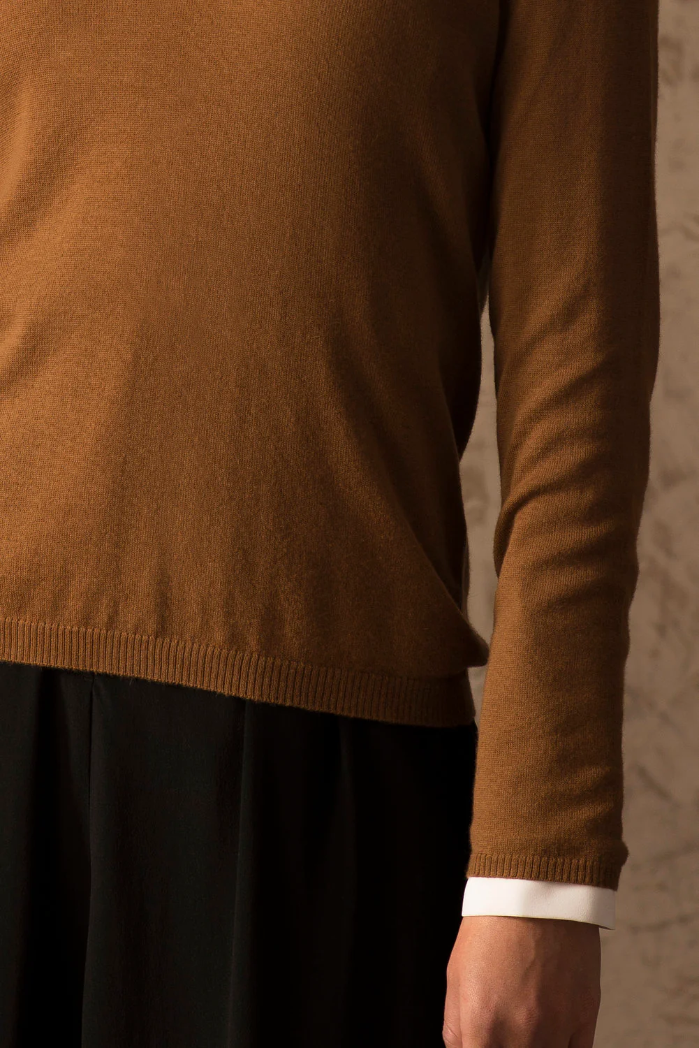 Belen 100% Vicuña Sweater - Image 4