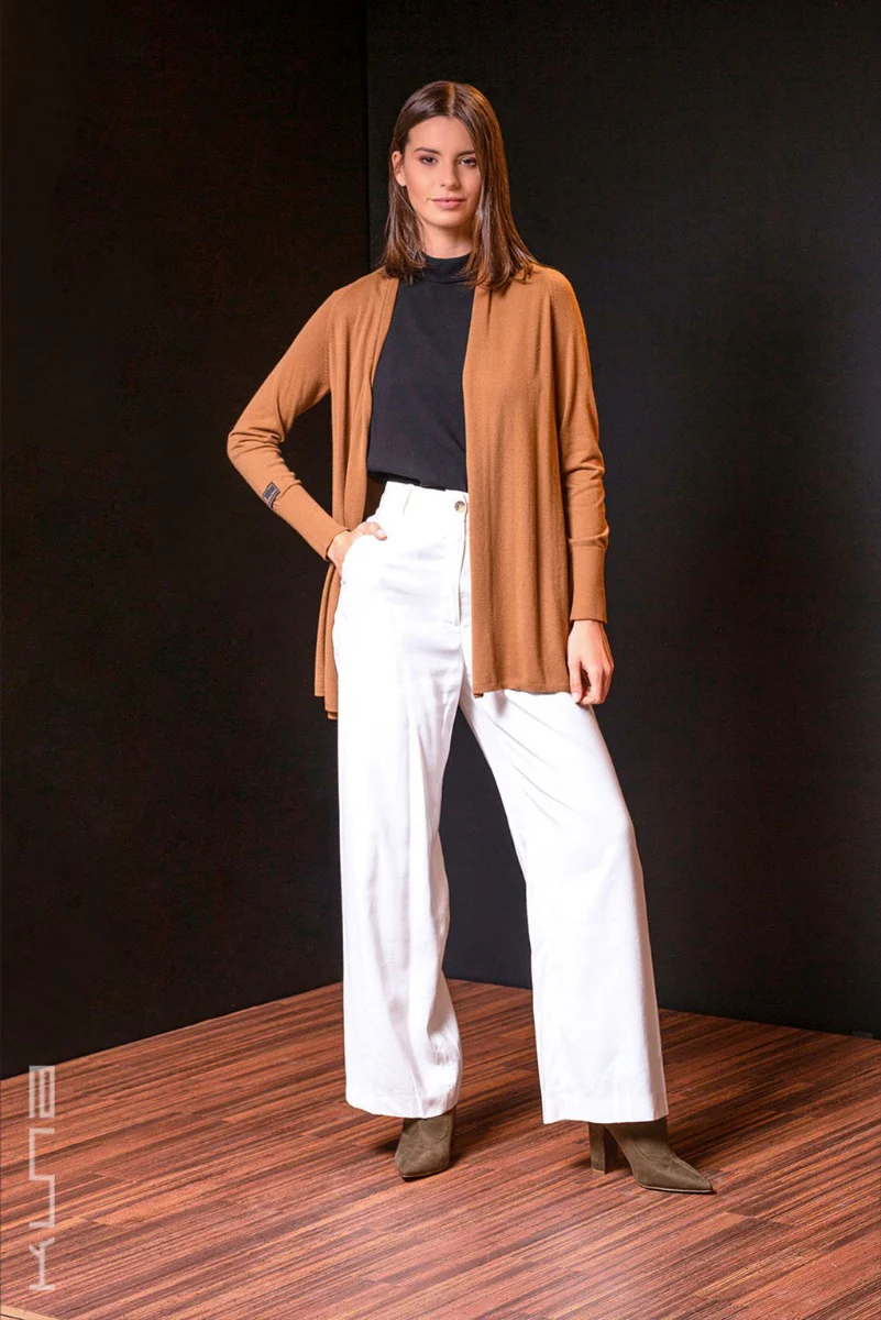 Kaysa Vicuña Sweater Cardigan - Image 4