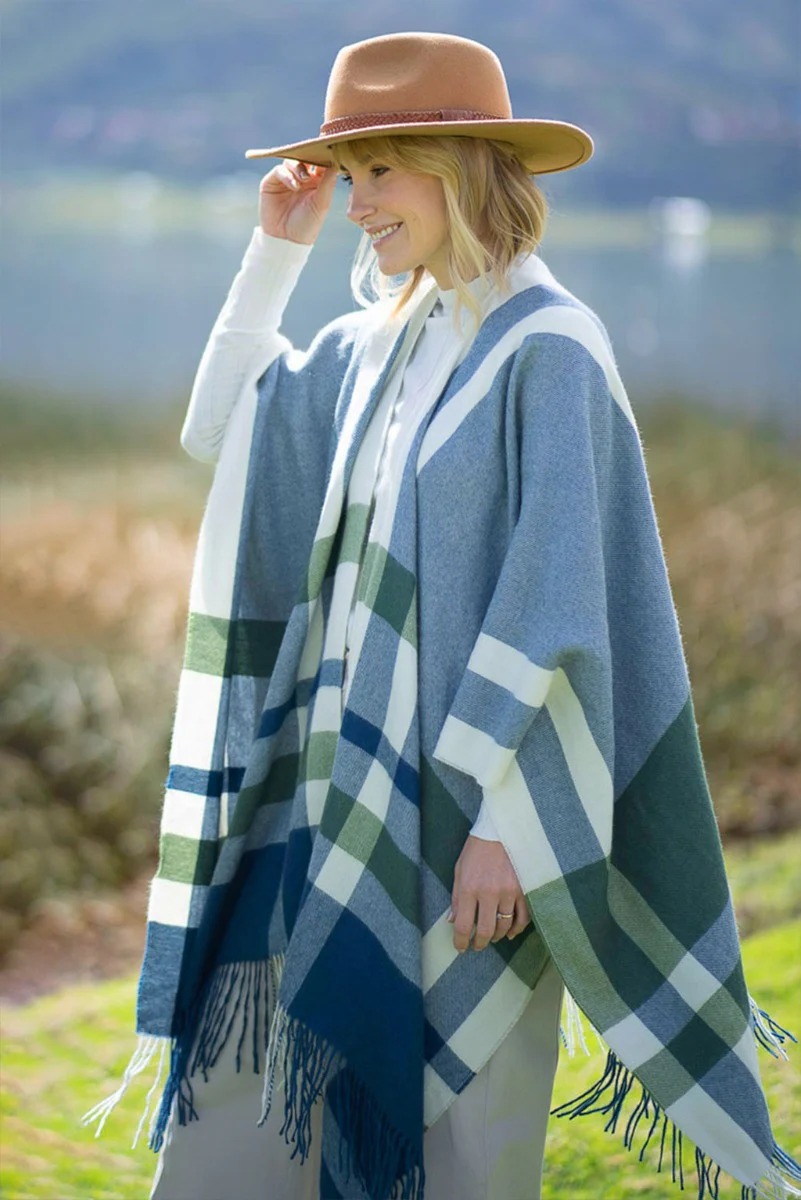 Leslie Baby Alpaca Cape - Image 2
